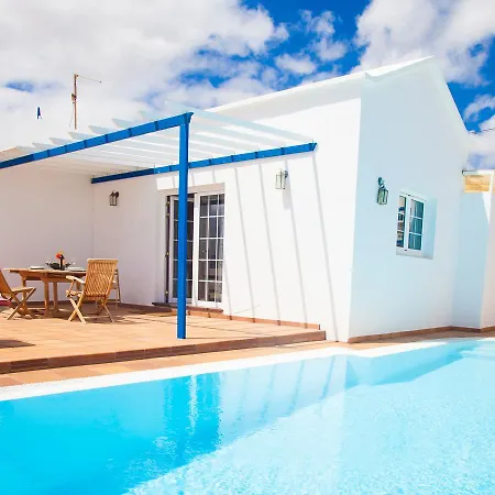 빌라 Cozy In Arrieta With Swimming Pool