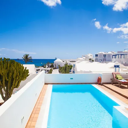 Cozy In Arrieta With Swimming Pool 아리에타